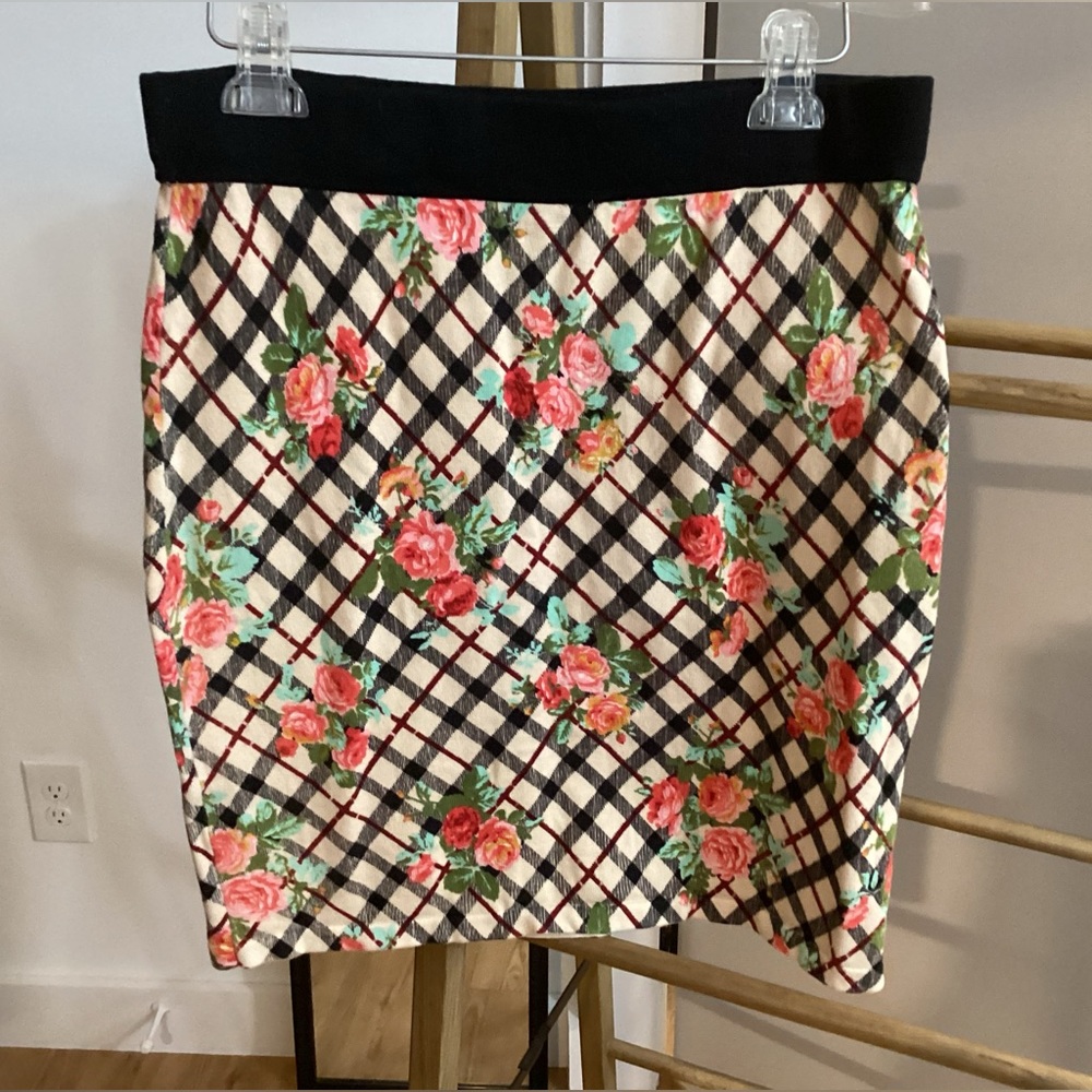 Louis Lucie rose floral pencil skirt